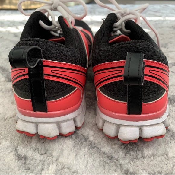 Reebok Realflex Black, Coral Pink & White Running Shoes - Picture 5 of 10